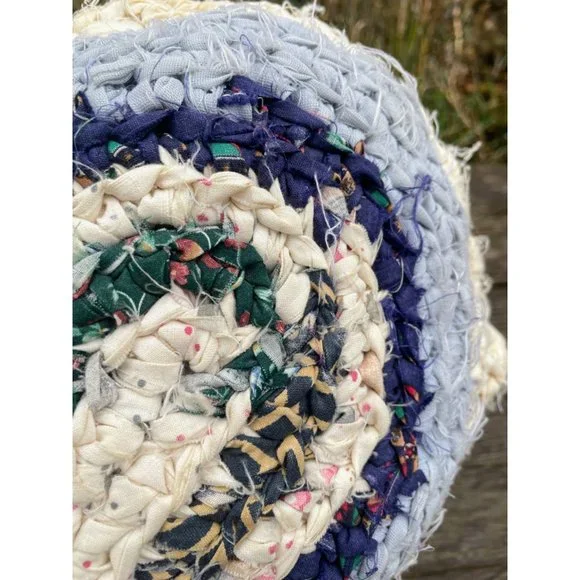 Vintage Heart Shaped Rag Rug Accent Pillow Farmhouse Primitive Blue White - Picture 13 of 16